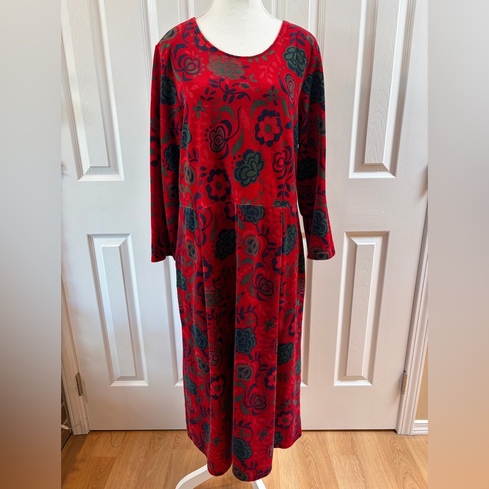 Gudrun Sjoden Red Floral Velour Maxi Dress with Pockets 
Size L